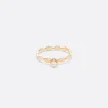 Manuela Solitaire